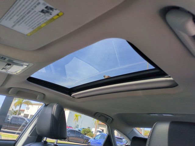 Used 2018 Toyota Avalon XLE Plus w/ All Weather Liner Package image 25