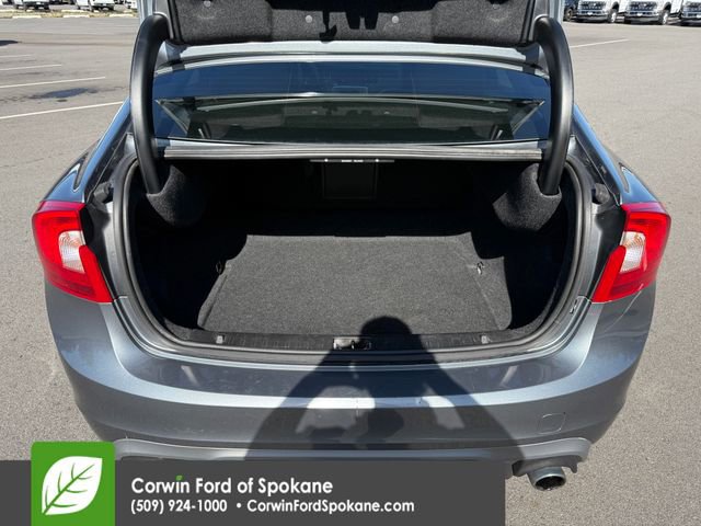 Used 2017 Volvo S60 T5 Dynamic image 17