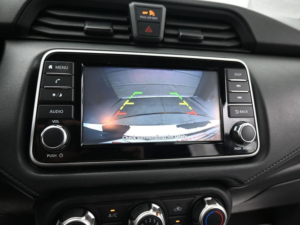 Used 2021 Nissan Versa S image 18