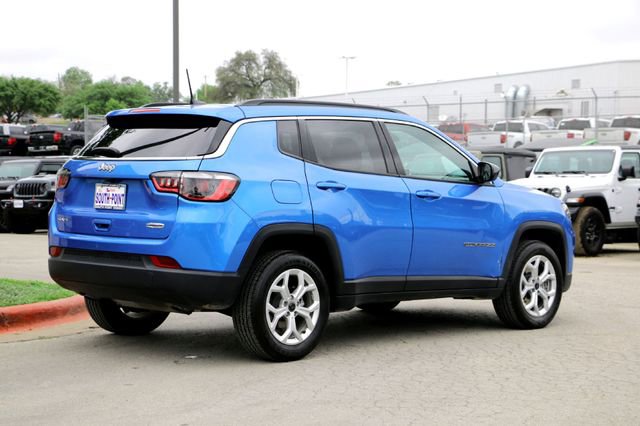 Used 2025 Jeep Compass Latitude image 5