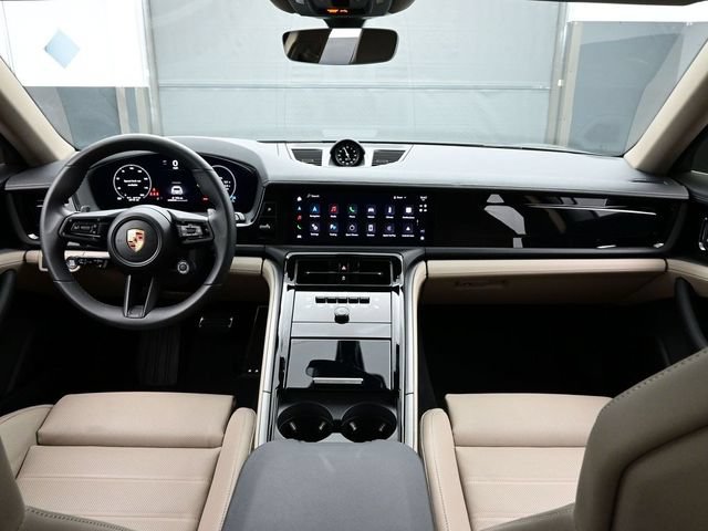 Certified 2025 Porsche Panamera 4 AWD/4WD image 20
