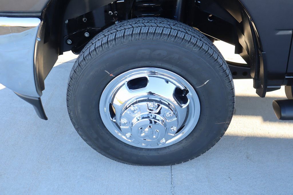 New 2026 RAM 3500 Tradesman image 17