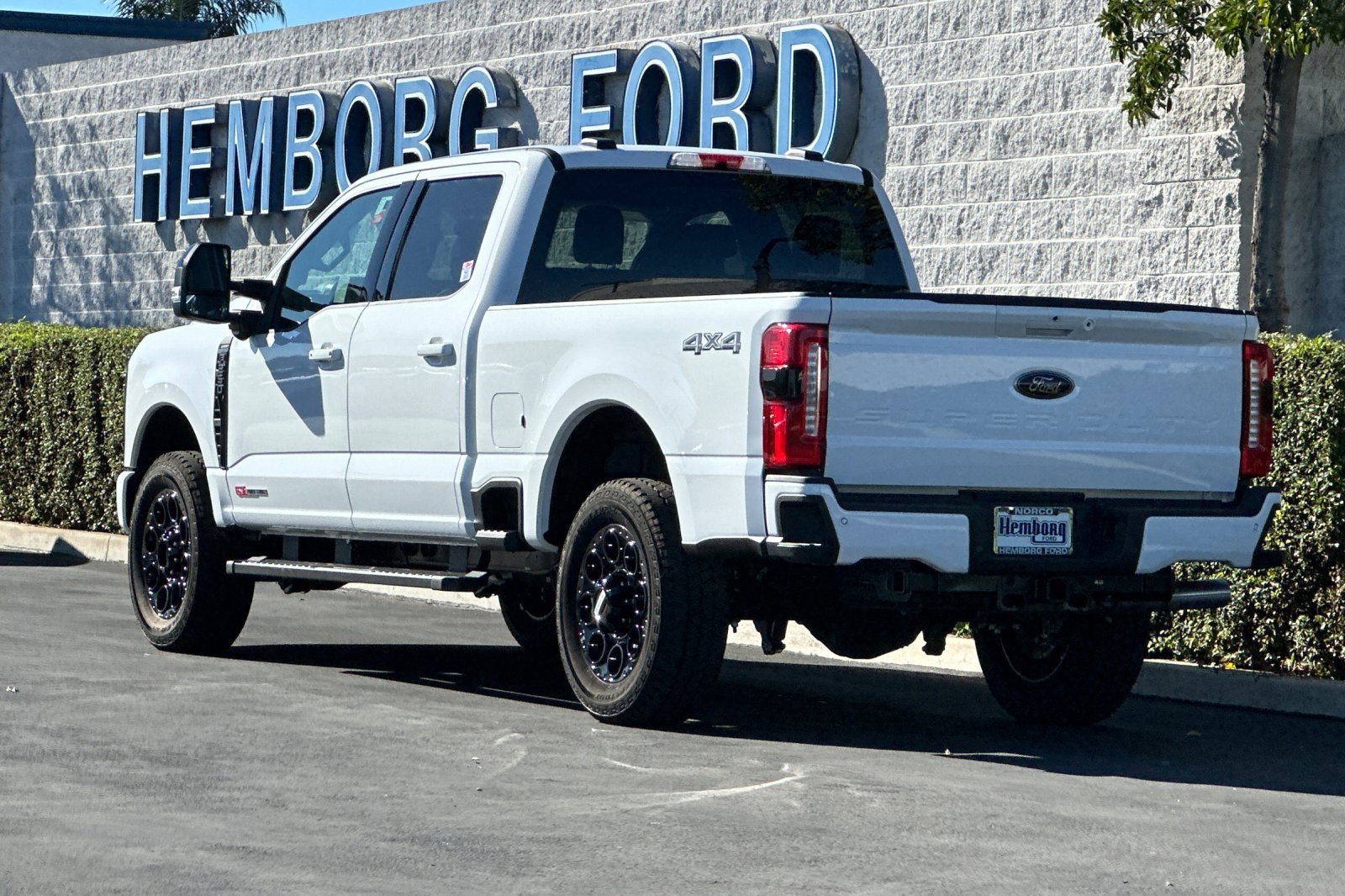 New 2026 Ford F250 Lariat w/ Black Appearance Package image 6