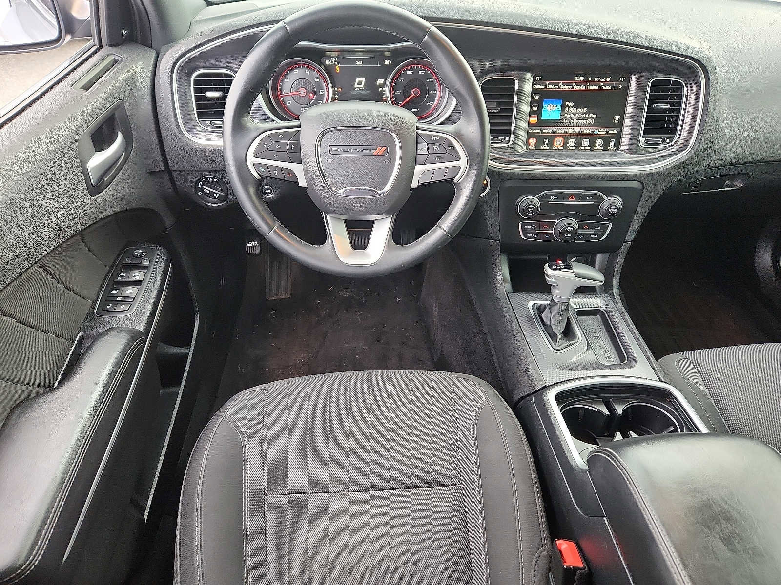 Used 2016 Dodge Charger SXT image 11