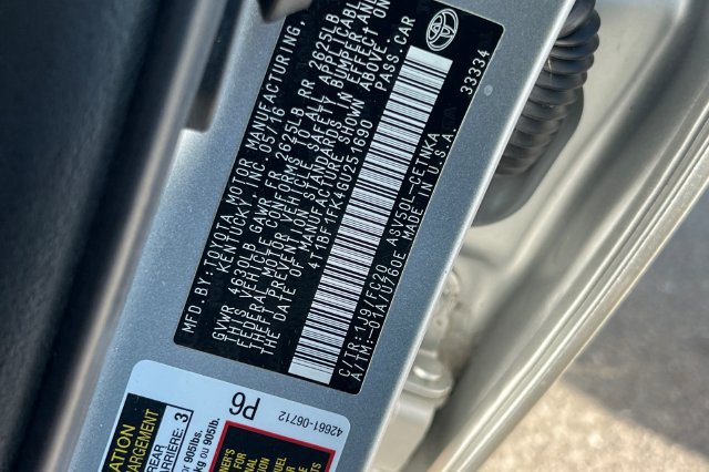 Used 2016 Toyota Camry LE FWD image 32