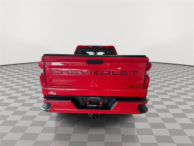 Used 2020 Chevrolet Silverado 1500 Custom w/ Custom Value Package image 9
