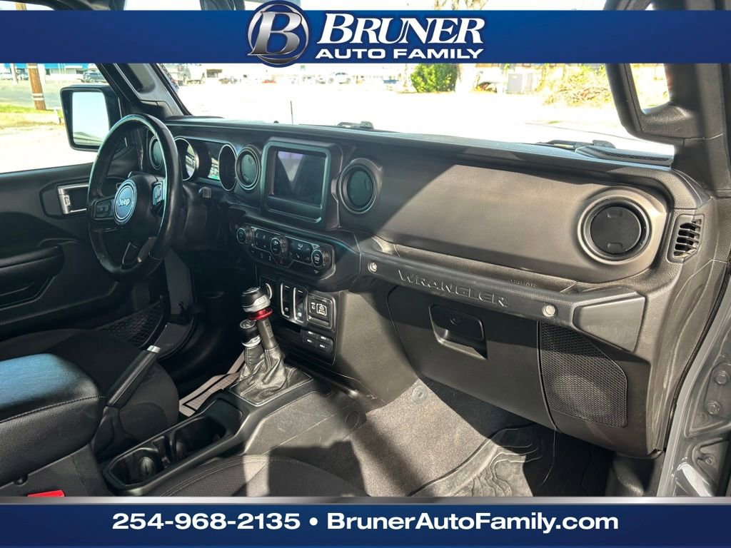 Used 2021 Jeep Wrangler Sport image 20