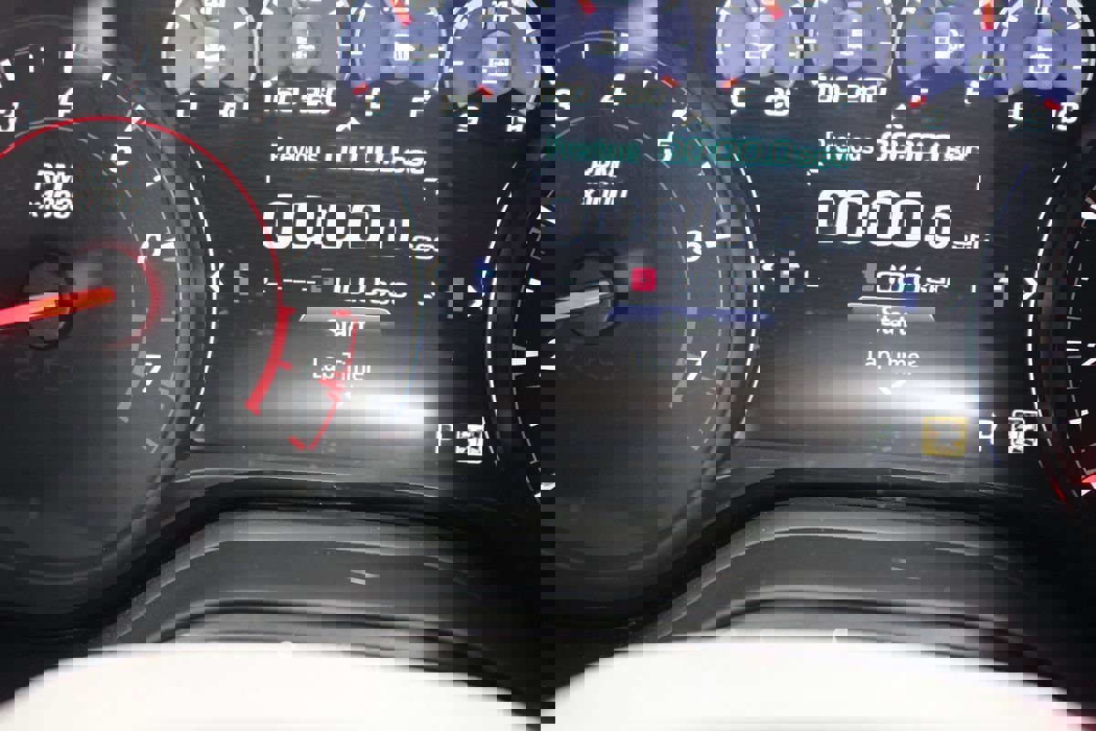 Used 2019 Chevrolet Camaro SS image 26