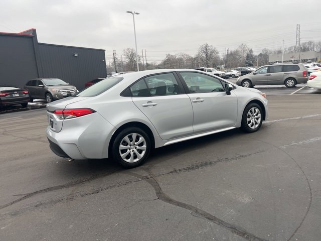 Used 2024 Toyota Corolla LE image 7