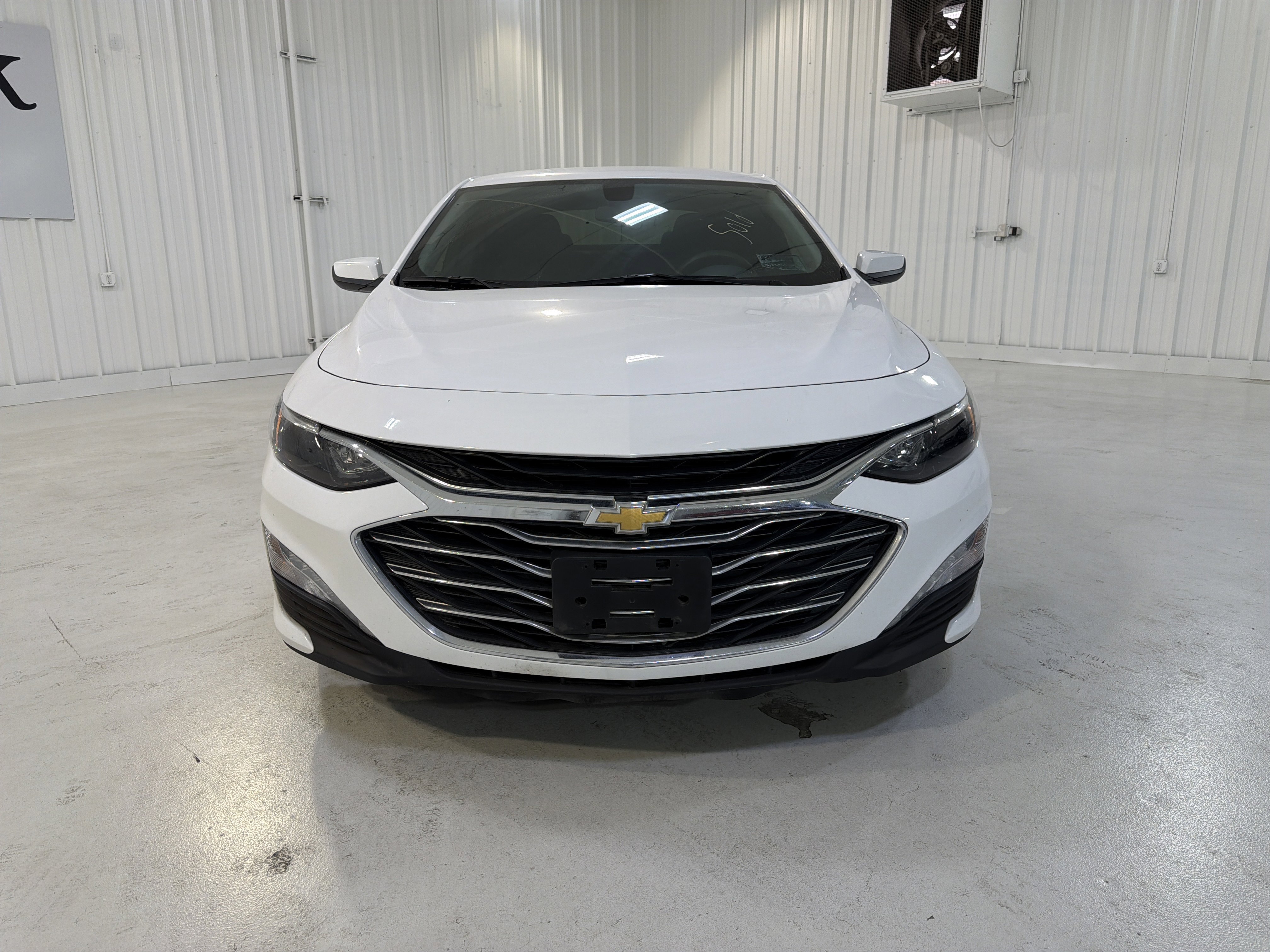Used 2022 Chevrolet Malibu LT image 8
