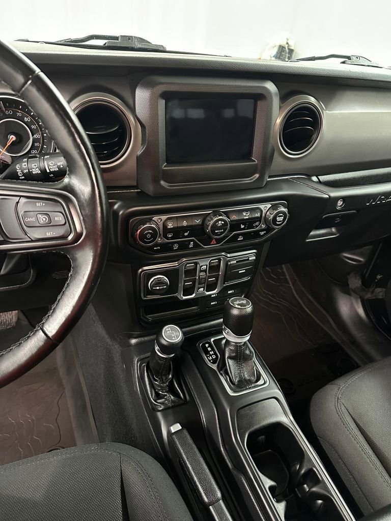 Used 2022 Jeep Wrangler Unlimited Sport image 18