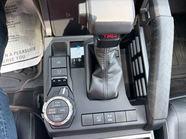 Used 2025 Toyota 4Runner TRD Off-Road Premium AWD/4WD image 15