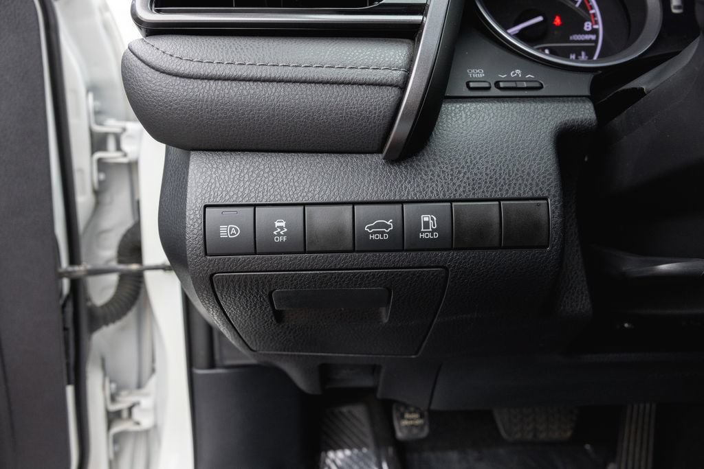 Certified 2022 Toyota Camry LE w/ Convenience Package FWD image 15