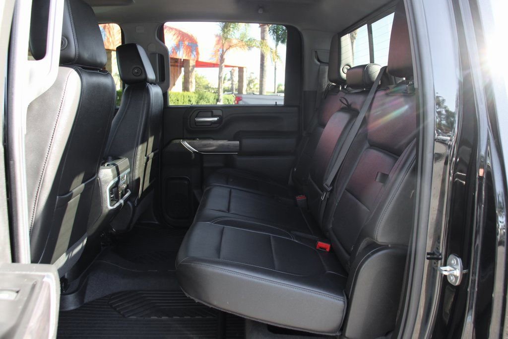 Used 2020 Chevrolet Silverado 2500 LTZ w/ LTZ Premium Package AWD/4WD image 33
