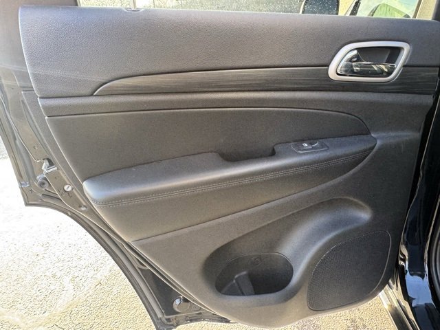 Used 2020 Jeep Grand Cherokee Altitude image 26