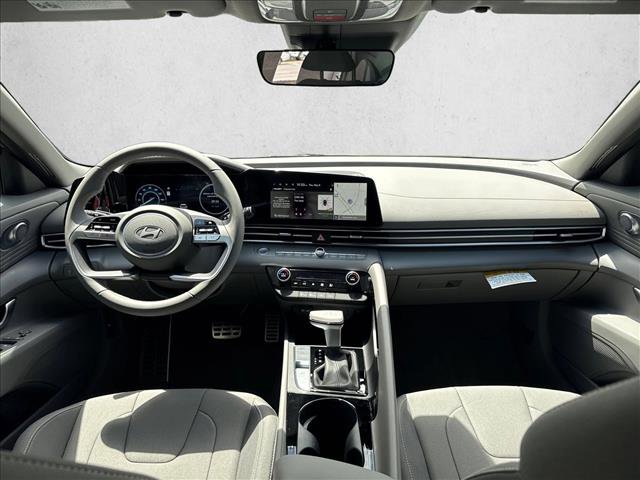 Certified 2025 Hyundai Elantra SEL image 15