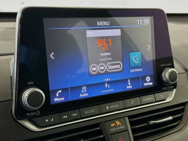 Used 2024 Nissan Altima 2.5 SV FWD image 15