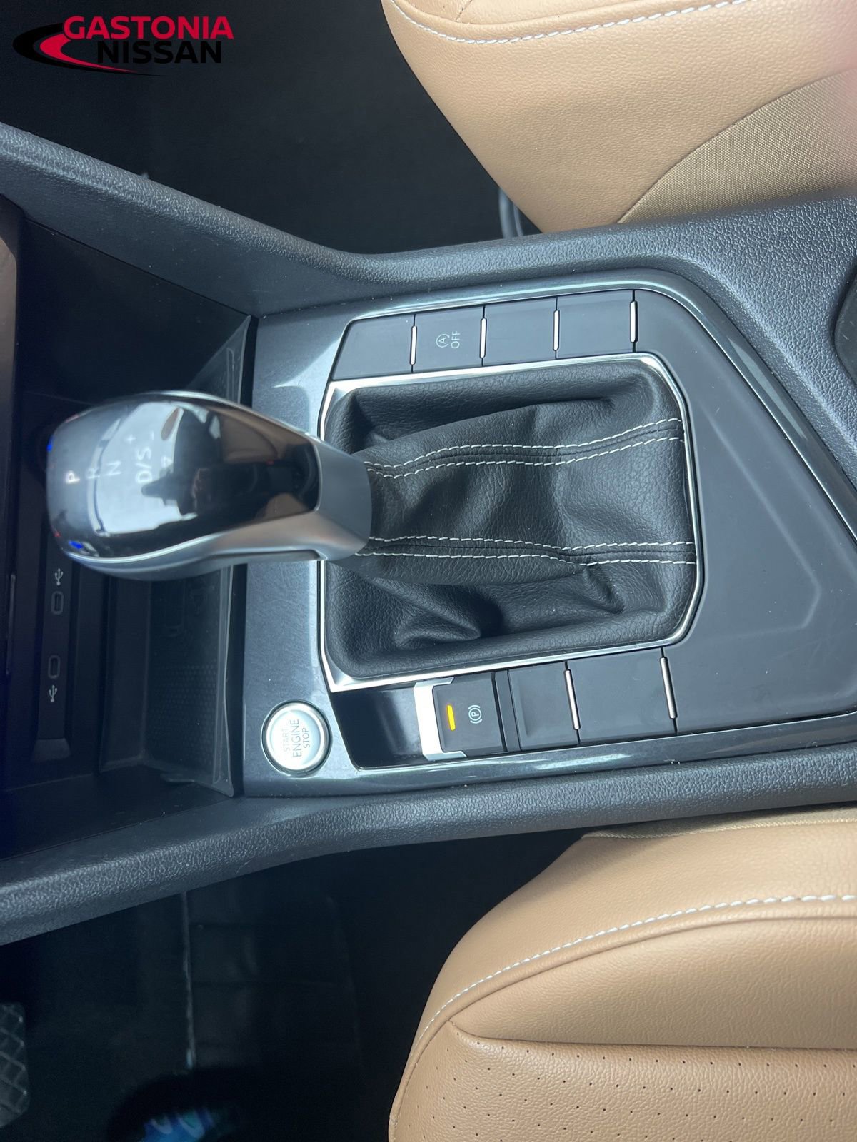 Used 2024 Volkswagen Tiguan SE image 41