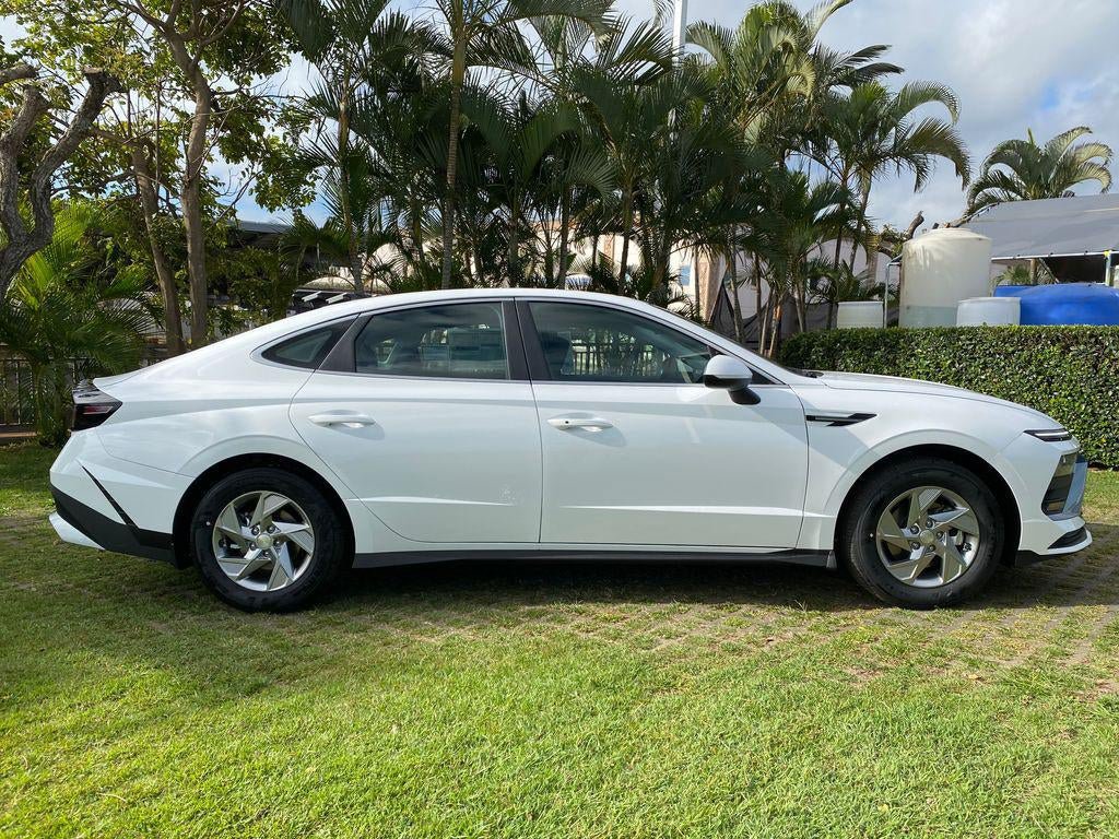 New 2026 Hyundai Sonata SE FWD image 8