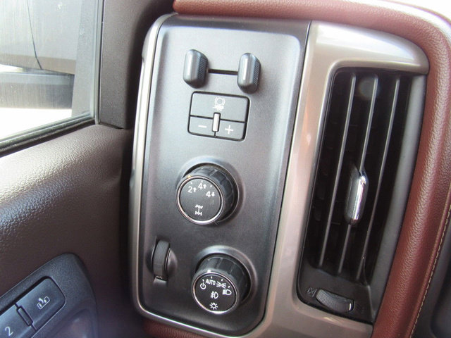 Used 2016 Chevrolet Silverado 2500 High Country w/ Duramax Plus Package AWD/4WD image 40