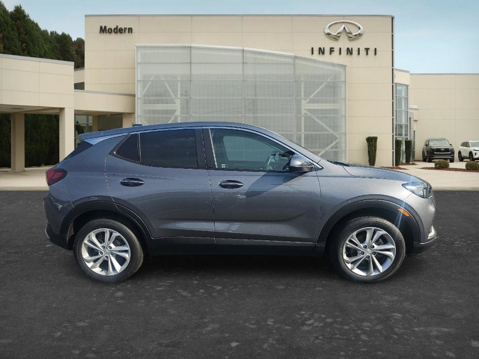 Used 2022 Buick Encore GX Preferred w/ Cold Weather Comfort Package AWD/4WD image 4
