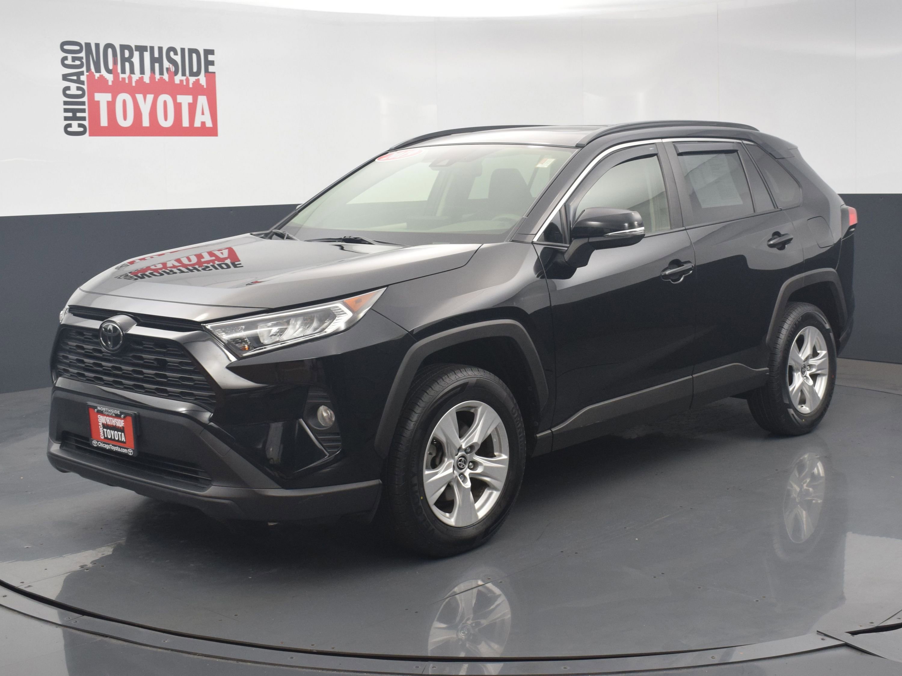 Used 2019 Toyota RAV4 XLE w/ Convenience Package AWD/4WD image 8