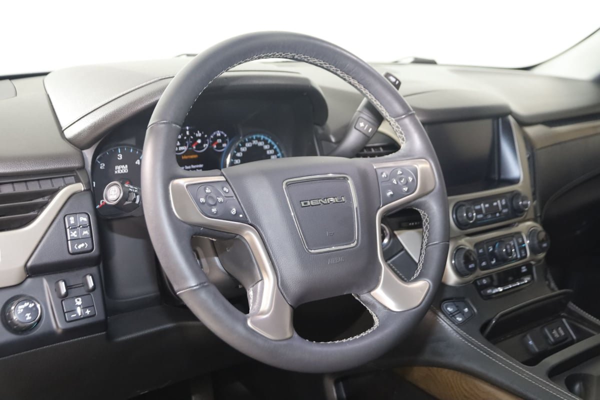 Used 2018 GMC Yukon Denali w/ Denali Ultimate Package AWD/4WD image 6