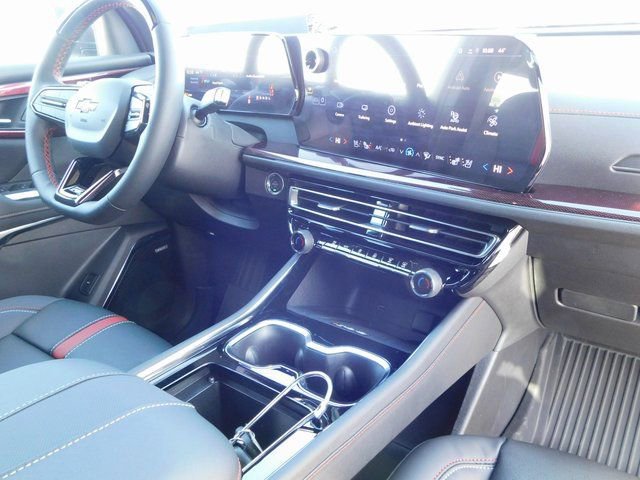 New 2026 Chevrolet Traverse RS w/ LPO, Floor Liner Package image 20