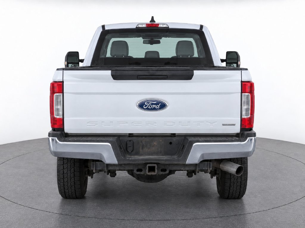 Used 2018 Ford F250 XL w/ Power Equipment Group AWD/4WD image 8