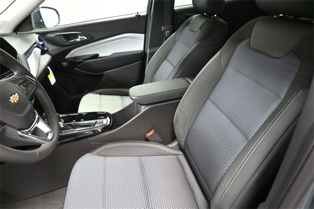 New 2026 Chevrolet Trax LT w/ Driver Confidence Package image 9