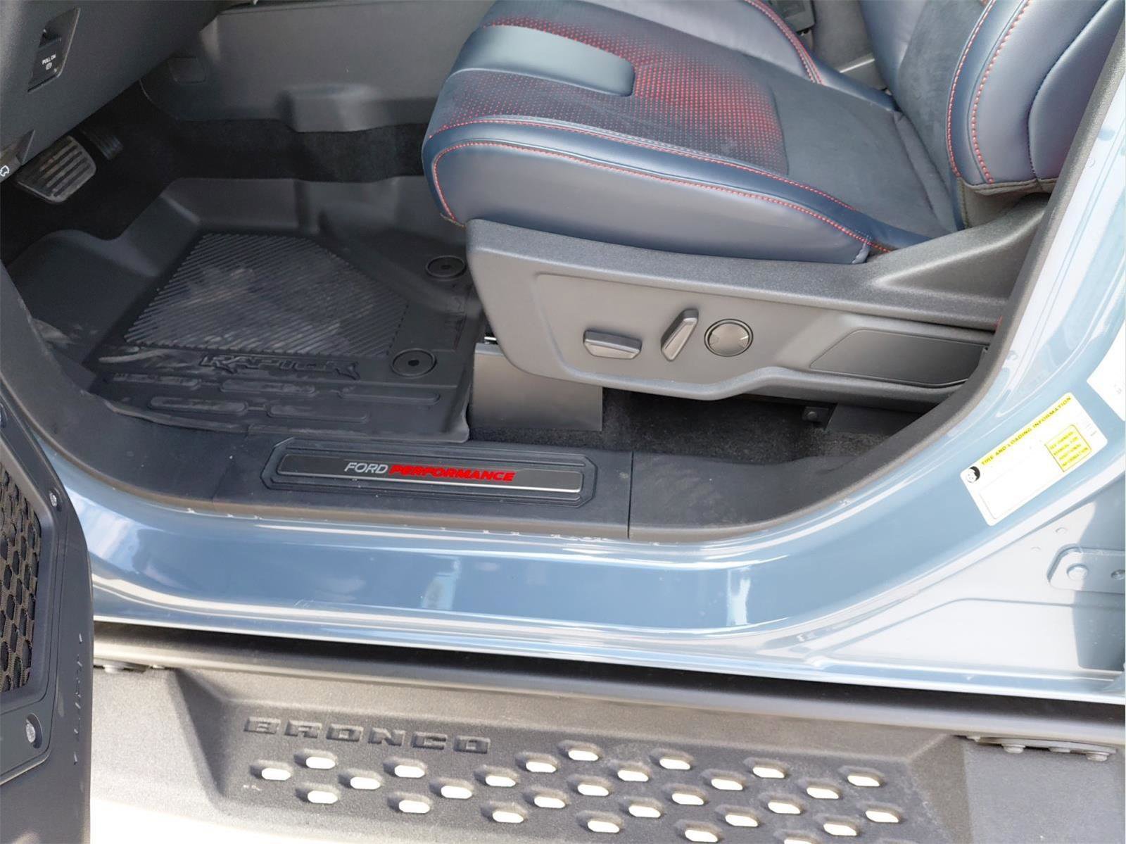 New 2025 Ford Bronco Raptor image 27