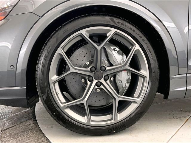 New 2026 Audi RS Q8 performance image 12