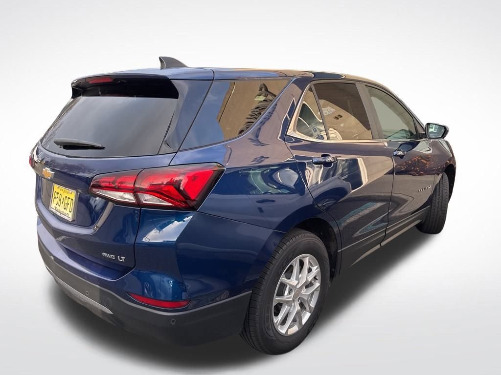 Used 2022 Chevrolet Equinox LT image 3