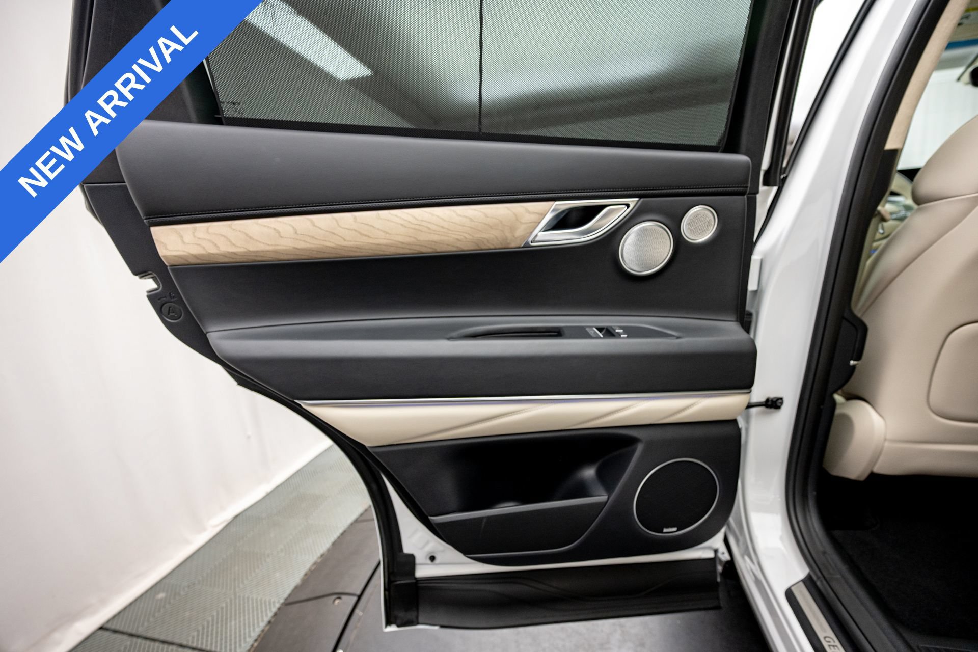 Used 2024 Genesis GV80 3.5T w/ Prestige Package AWD/4WD image 35