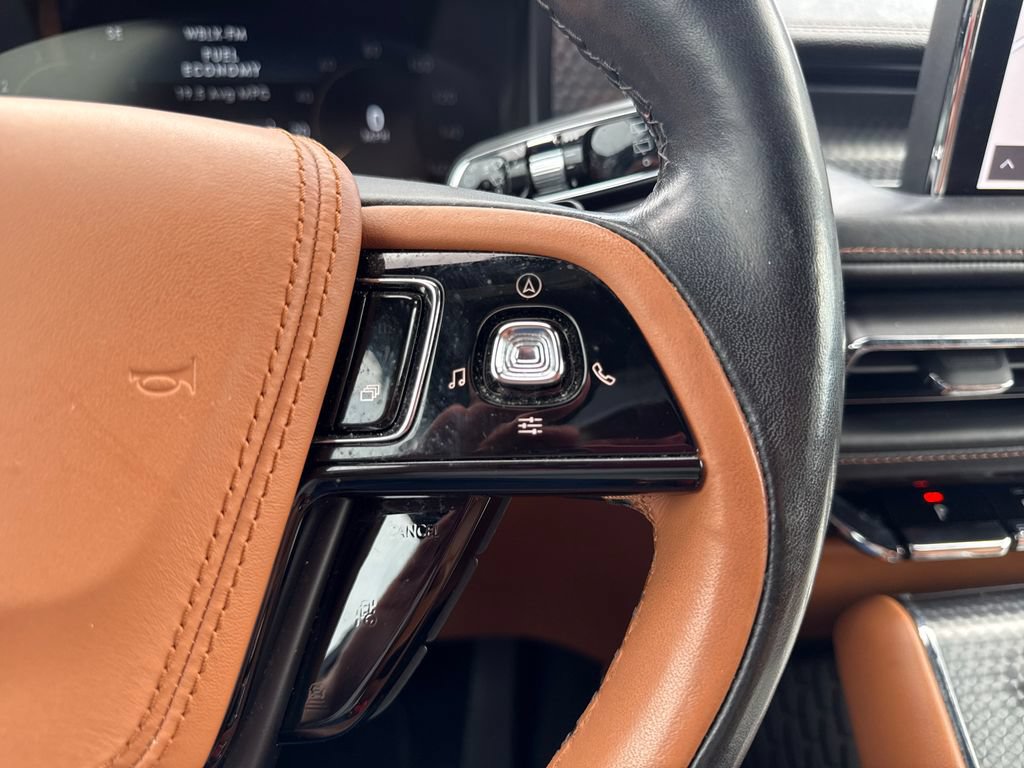 Used 2022 Lincoln Aviator Black Label AWD/4WD image 22