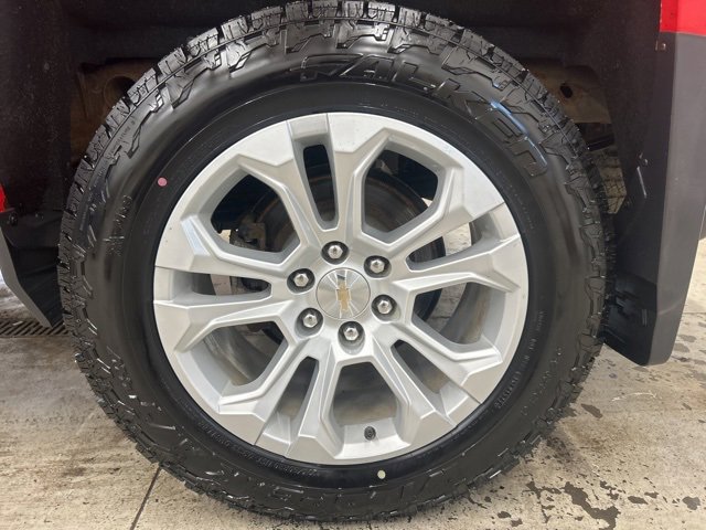 Used 2017 Chevrolet Silverado 1500 LT w/ All Star Edition image 7