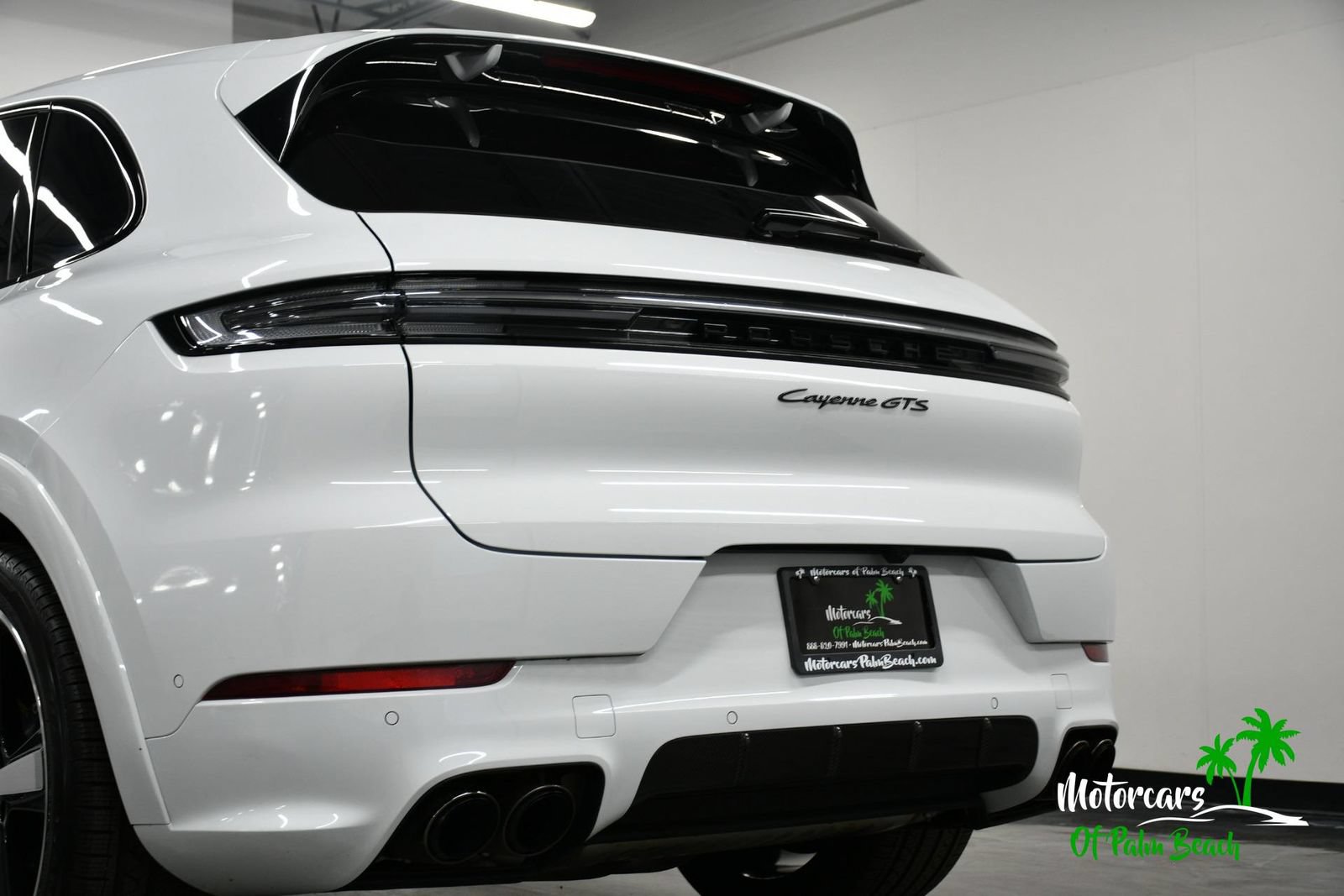 Used 2025 Porsche Cayenne GTS AWD/4WD image 13