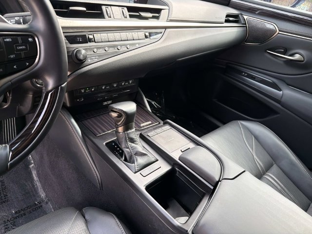 Used 2019 Lexus ES 350 w/ Accessory Package FWD image 24