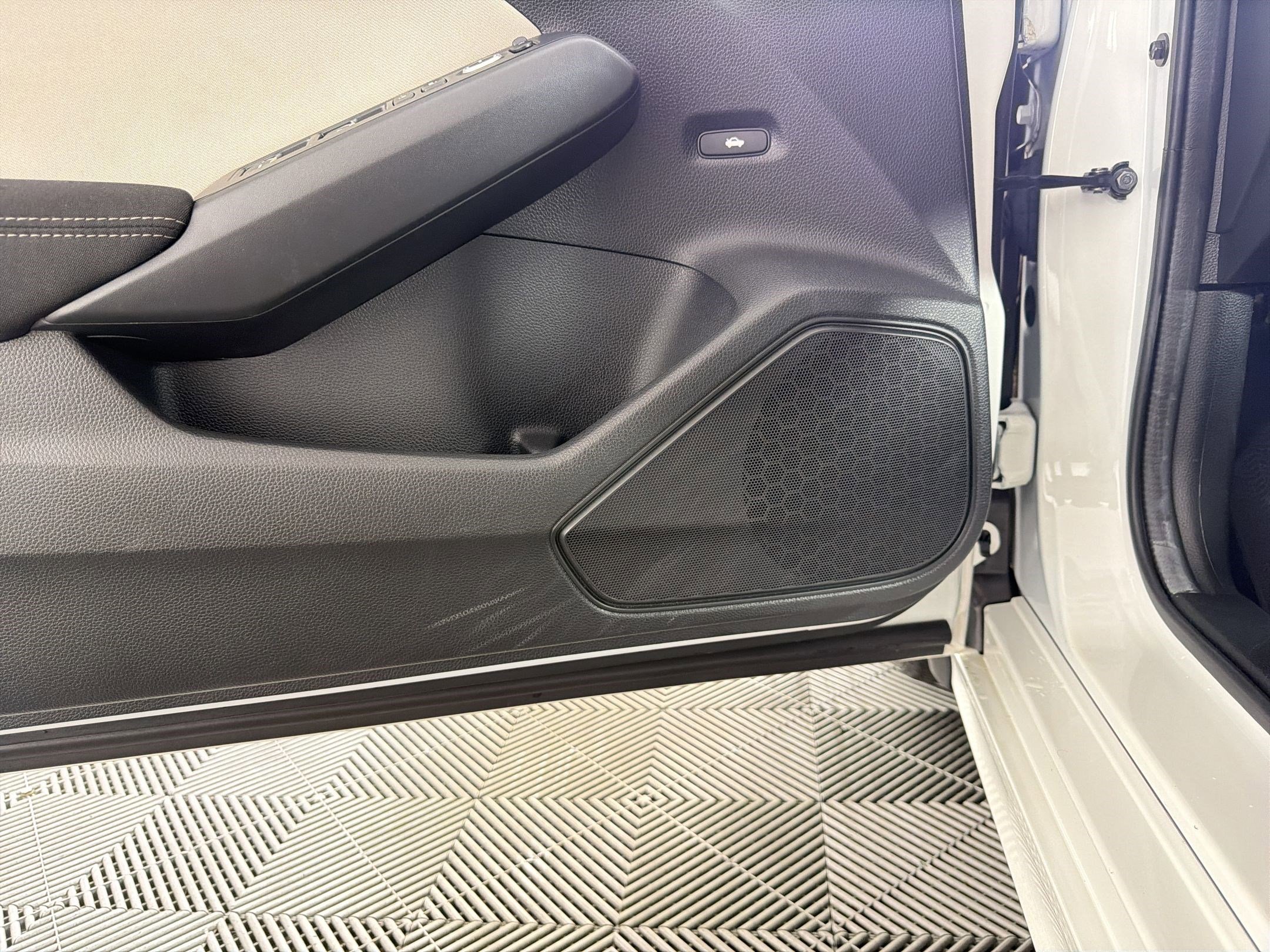 Used 2024 Honda Civic EX image 19