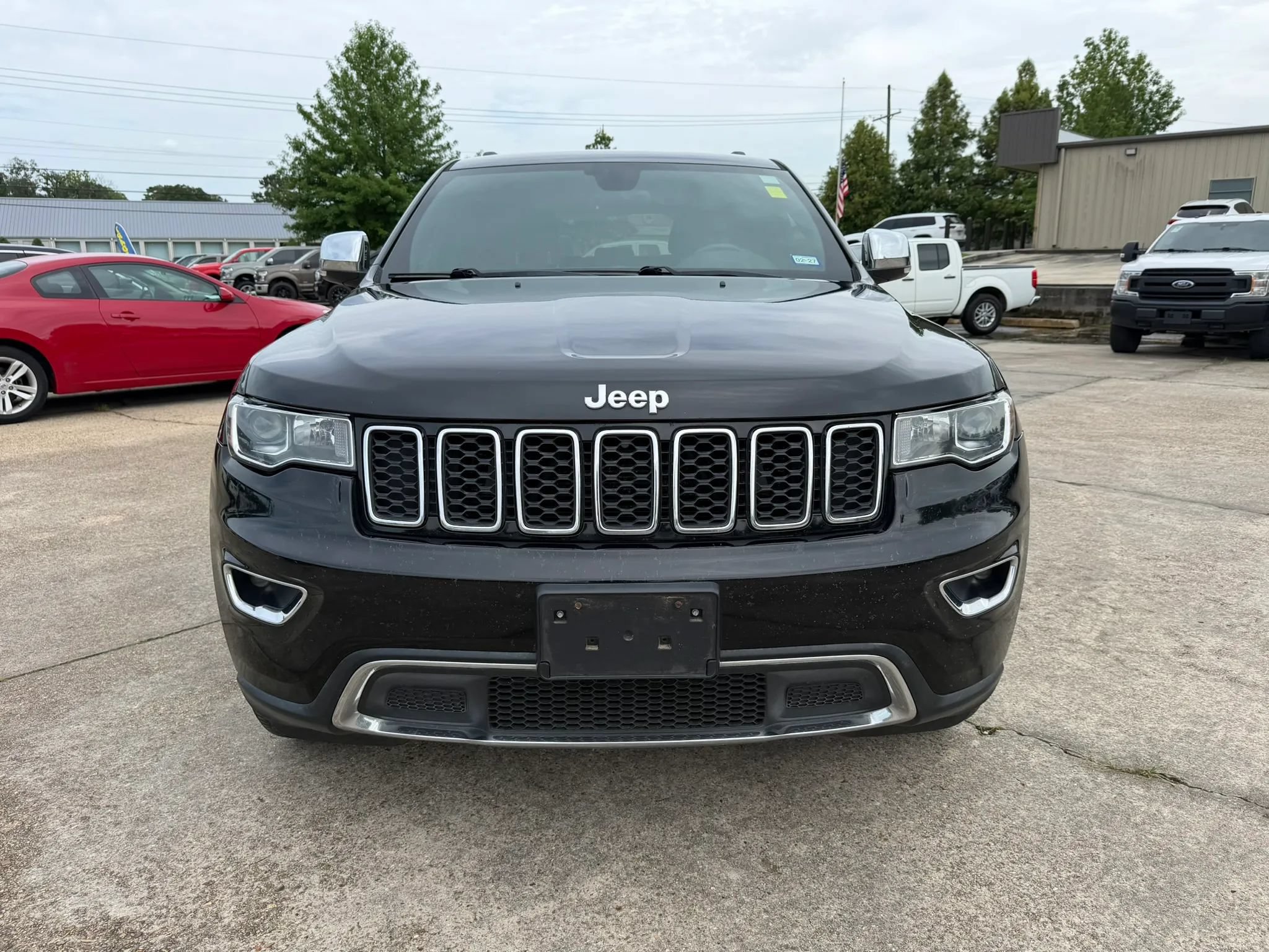 Used 2017 Jeep Grand Cherokee Limited RWD image 8