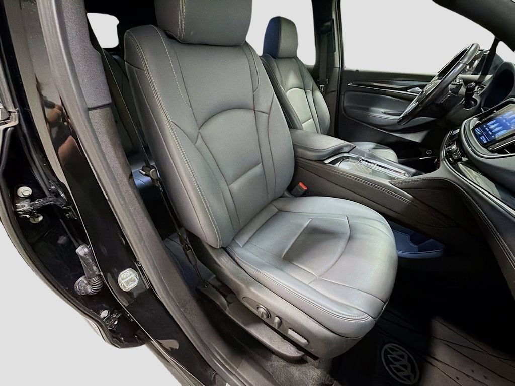 Used 2023 Buick Enclave Essence w/ Sport Touring Edition AWD/4WD image 28