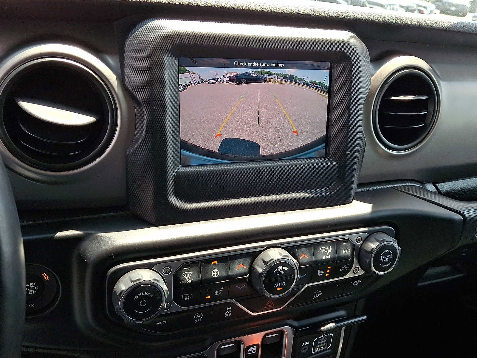 Used 2020 Jeep Wrangler Unlimited Sport AWD/4WD image 17