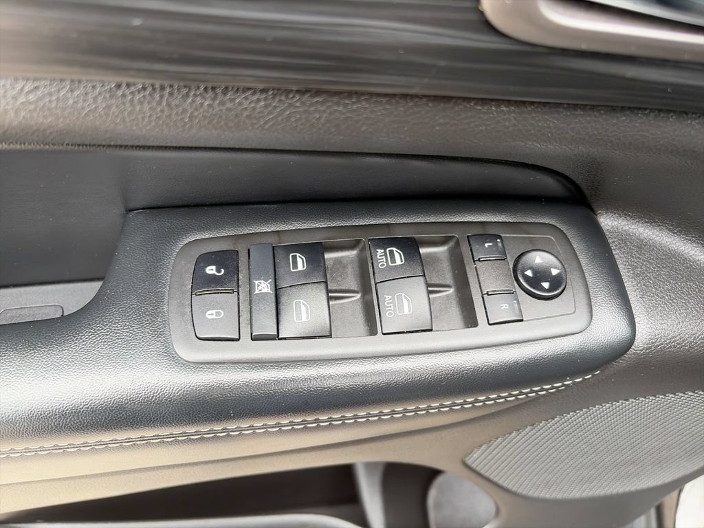 Used 2021 Jeep Grand Cherokee Freedom Edition RWD image 24