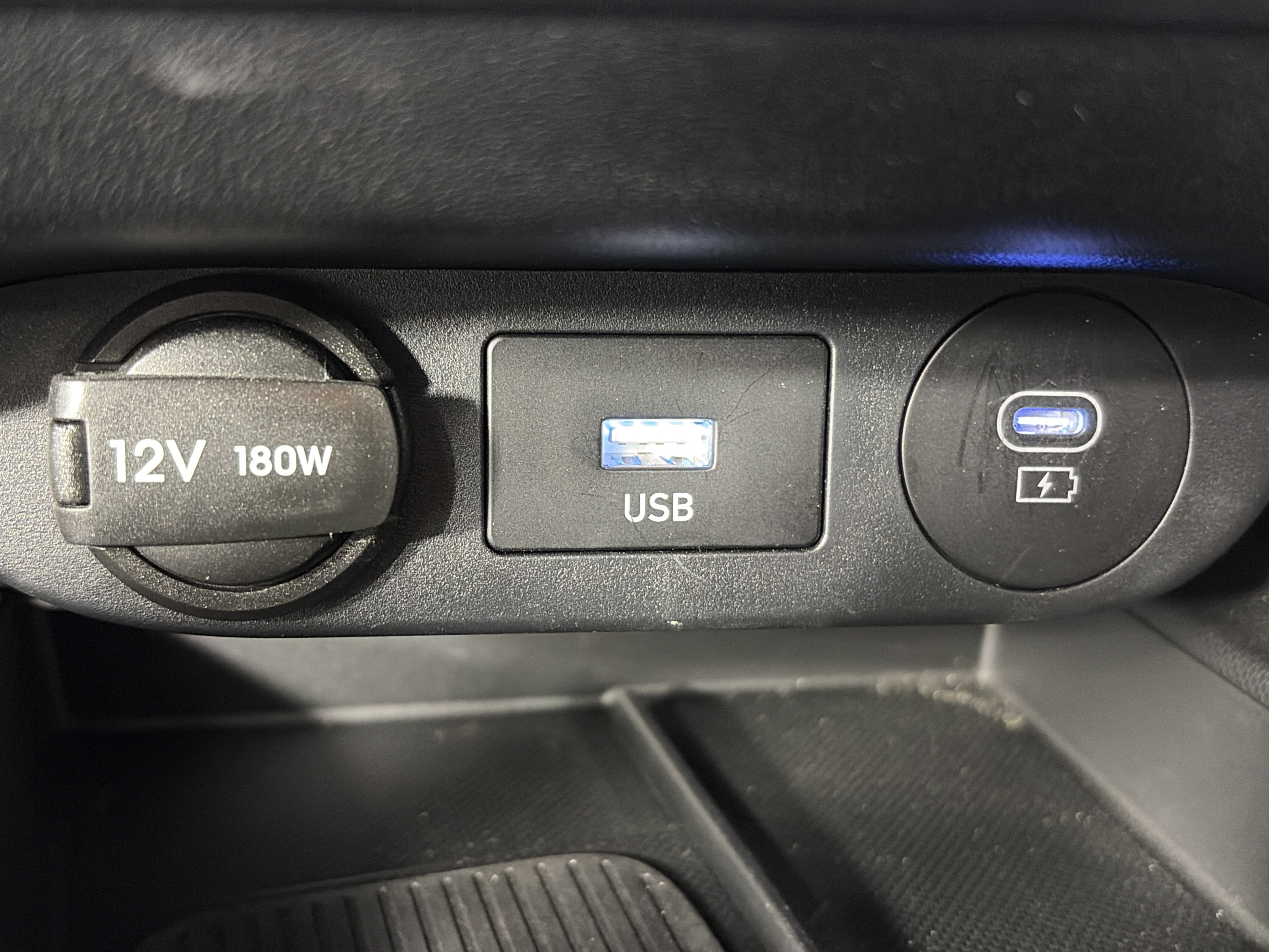 Certified 2024 Hyundai Elantra SEL w/ Convenience Package FWD image 31
