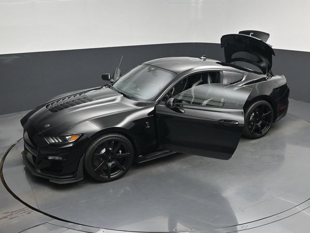 Used 2021 Ford Mustang Shelby GT500 w/ Technology Package RWD image 20