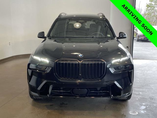 Used 2023 BMW X7 xDrive40i w/ Executive Package image 2