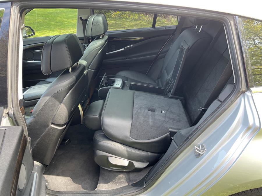 Used 2017 BMW 535i Gran Turismo image 38