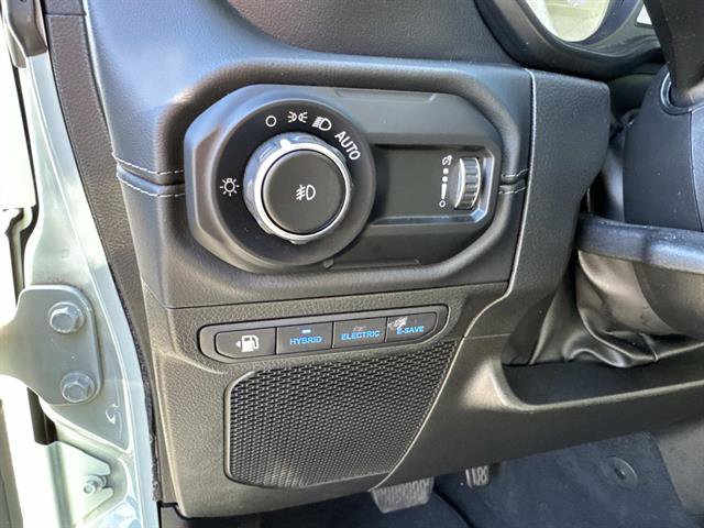 Used 2024 Jeep Wrangler Sahara 4xe w/ Technology Group image 12