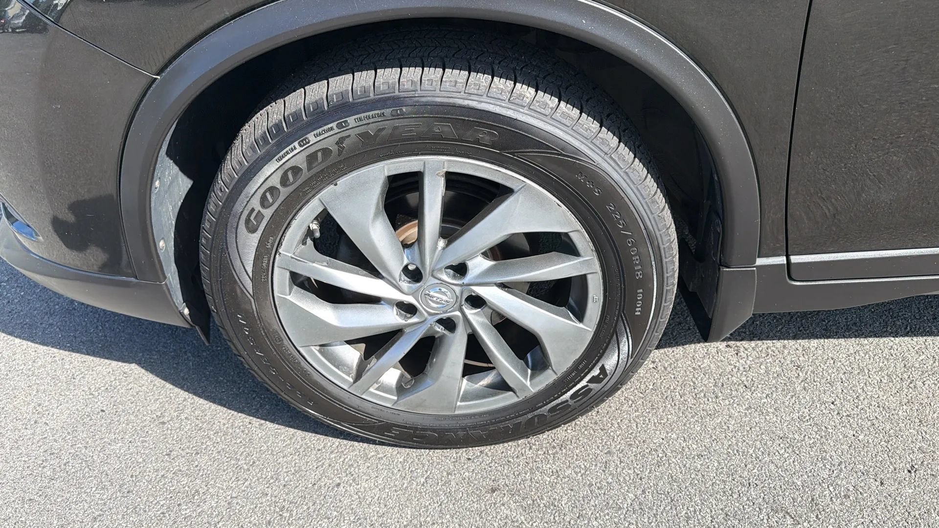 Used 2014 Nissan Rogue SL AWD/4WD image 11