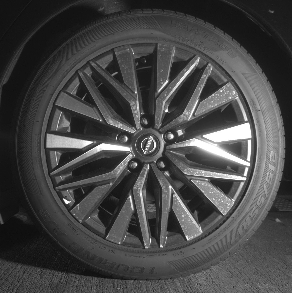 Used 2025 Nissan Altima 2.5 SV image 14